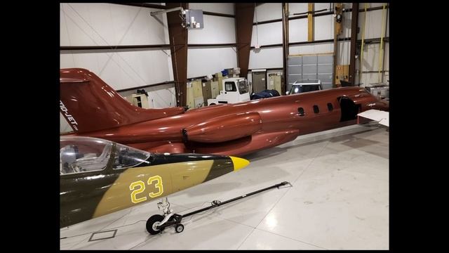 Someone Turned A Private Jet Into This Awesome Street Legal Limousine смотреть онлайн