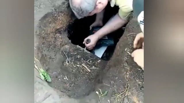 Проводим канализацию из дома в канализационный колодец смотреть онлайн