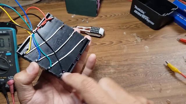KHẮC PHỤC TÌNH TRẠNG SẠC PIN ĐÁ ĐÈN XANH ĐỎ LIÊN TỤC смотреть онлайн