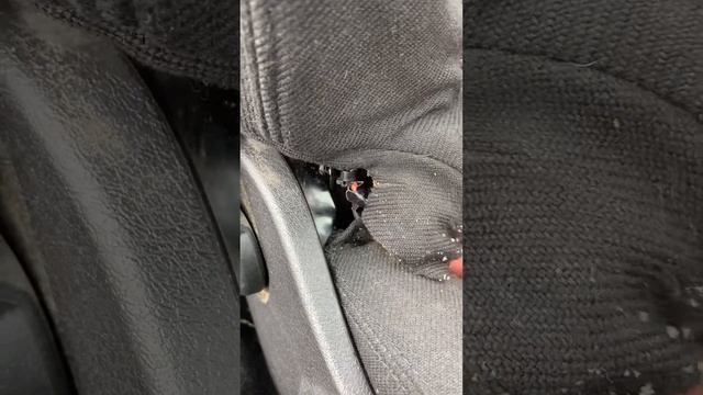 Résoudre une panne airbag de siège 307 sans démonter le siège смотреть онлайн