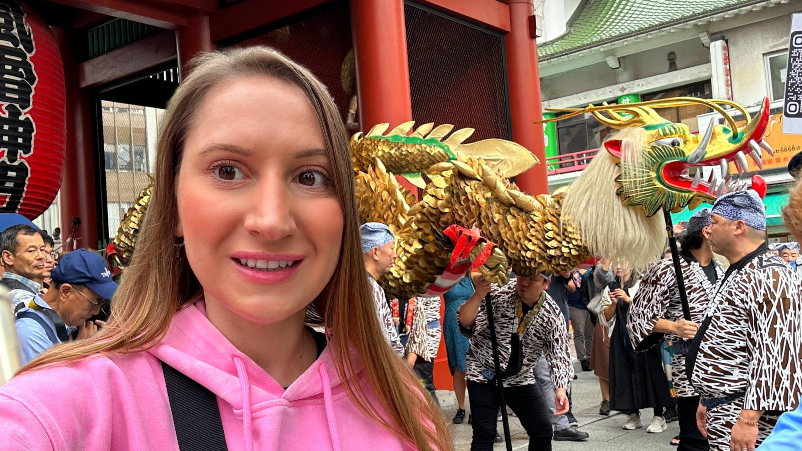 Япония: Танец золотого дракона в Асакусе. Храм Сэнсо-дзи смотреть онлайн