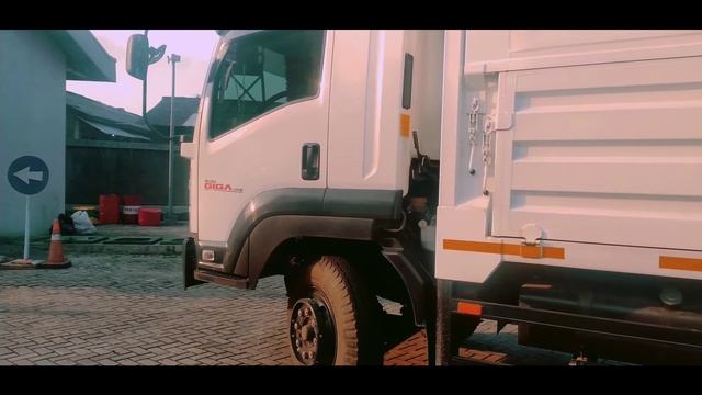 SINEMATIC ISUZU GIGA 210 PS TEST DRIVE смотреть онлайн