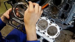 YAMAHA F100. Низкая компрессия, вода в масле, дефектовка [часть 1].