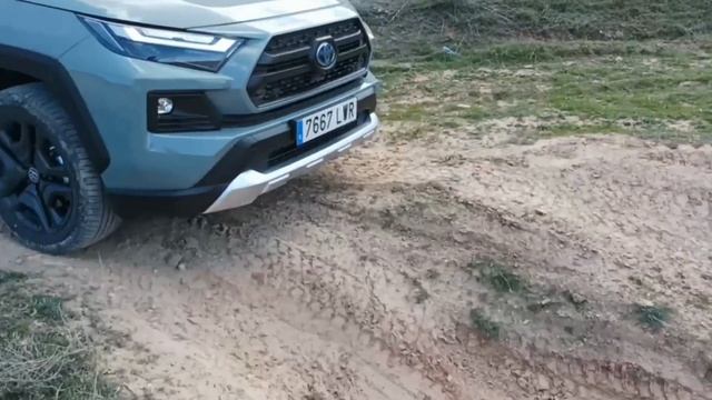 Toyota RAV4 ADVENTURE Offroad  Curso Aventura Monegros SUV #suv #toyota #adventure #rav4adventure