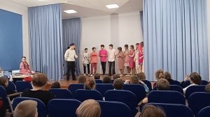 три поросёнка гимназия