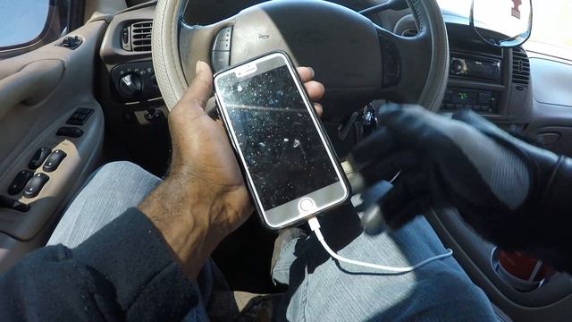iPhone 6s Plus - finger print works with non transparent glove смотреть онлайн