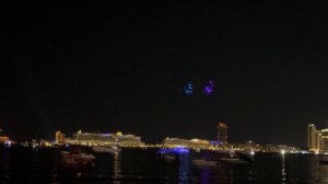 Дубай 🇦🇪 [4К] Шоу дронов на Дубай Марине.