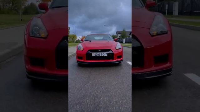 Подпишись что б не пропустить целый видос с нереальным Nissan GTR с Минска смотреть онлайн
