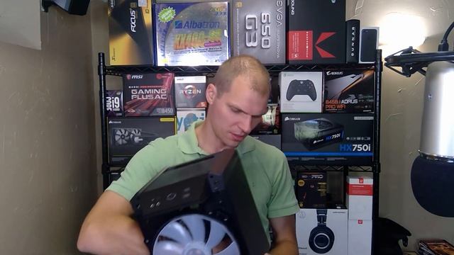 Cooler Master H100 Unboxing смотреть онлайн