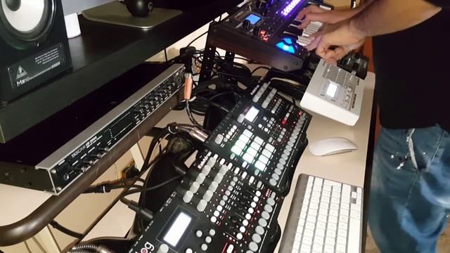 Elektron ANALOG RYTM [K!] - FATMAN смотреть онлайн