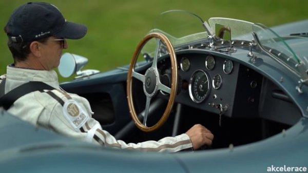 Jaguar C-Type vs Jaguar E-Type | FASCINACE