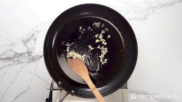 Mie Goreng (Mee Goreng) - Indonesian noodles смотреть онлайн