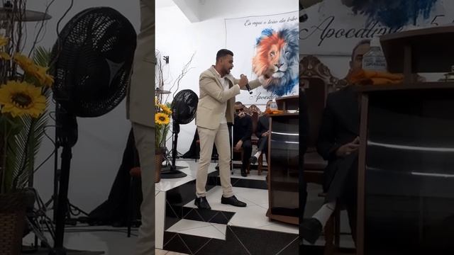 Gabriel Reis " Por que estás dormindo ?" culto da família IEAD Brás em Vila Missionária смотреть онлайн