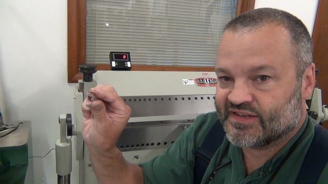 Press Brake Inclinometer using Arduino & ADXL335 смотреть онлайн