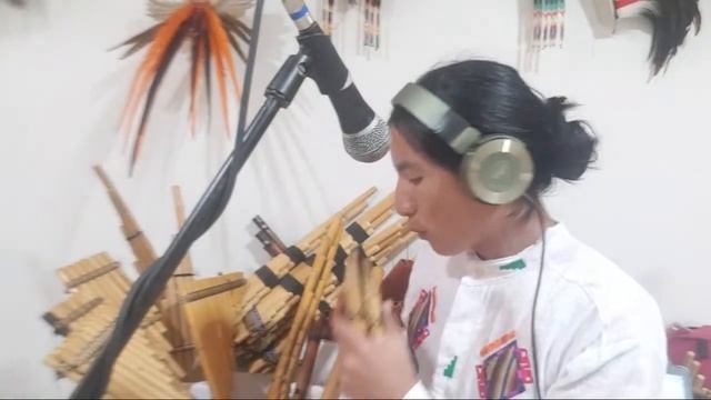 Hector Loza From Ecuador Native Music смотреть онлайн