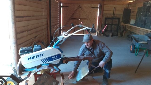 Плуг ПЦ-1-18. Обзор, настройки и регулировки. смотреть онлайн