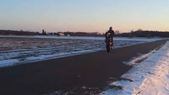 Honda CBR 600 F3 Stunt - Pierwszy Trening na dużym motocyklu смотреть онлайн