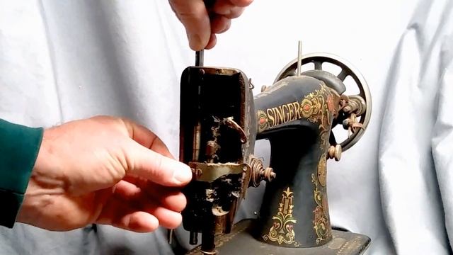 How To Upgrade Convert Singer 66-1 Red Eye Sewing Machine Rear To Side Clamping Foot 66-4 смотреть онлайн