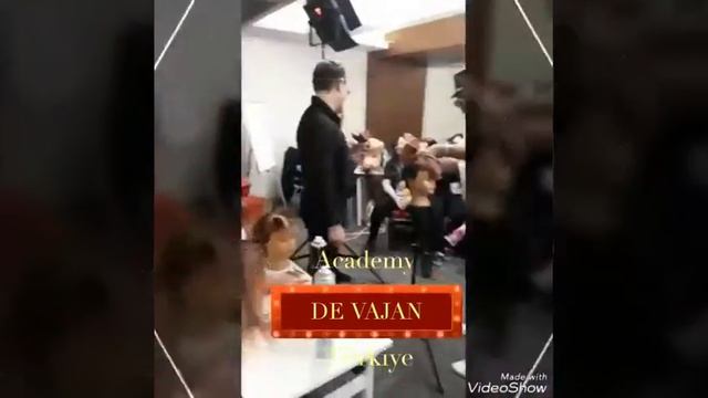Академия CMC «De Vajan» смотреть онлайн