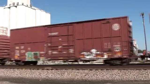 BNSF 7129/4329/5844 E/B manifest train Afton Oklahoma. смотреть онлайн