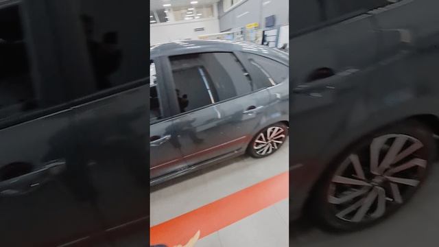 Вот так самая, за которой становятся в очередь, — LADA Granta Sport смотреть онлайн