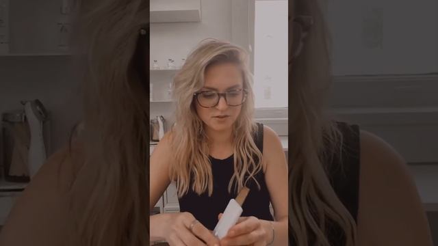 How to use the Derma W Skin Spatula смотреть онлайн
