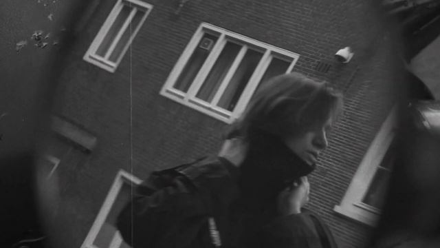 Somatic Moon feat. Eve Lesov - Sober смотреть онлайн