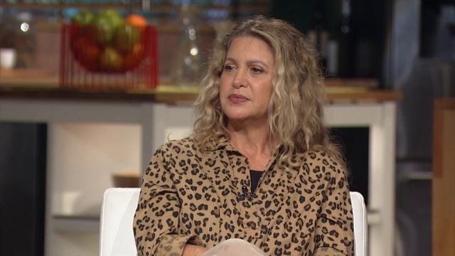 We review Gettin' Crabby, a seafood restaurant in Stuart | Check, Please! South Florida смотреть онлайн