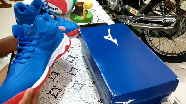 REVIEW SEPATU MIZUNO THUNDERBLADE 2 MID IMPORT смотреть онлайн