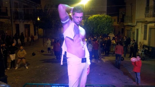 Ruben StripShow.wmv смотреть онлайн