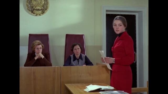 Что касается люстры, она не из венецианского стекла, а изготовлена в Воронеже смотреть онлайн