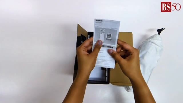 Sony ULT Field 1 | Portable speaker | Unboxing and hands-on смотреть онлайн