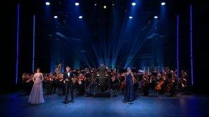 «Мой миленький дружок», исполняют Эльмира Караханова, Ульяна Бирюкова, Николай Землянских