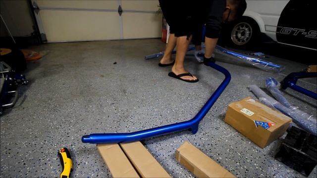 AE86 CUSCO 9-POINT ROLL CAGE INSTALL - PART 1 | 12.6.16 смотреть онлайн