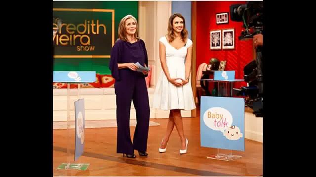 Jessica Alba Admitted She Was 'Always Kind of Insecure' and Felt She 'Wasn't Smart Enough' смотреть онлайн