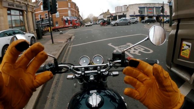 Is this my next bike? || Royal Enfield Interceptor 650 First Ride Review смотреть онлайн