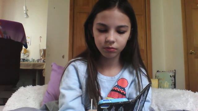Whats On My IPod Touch Generation 6 | Izzy Jolea's World смотреть онлайн