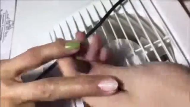 Нанесение гель лаком под кутикулы весенний дизайн ногтей смотреть онлайн