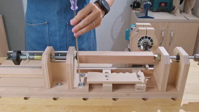 JSK Projects - Fusion Of Router, Trimmer And Lathe