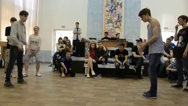 M&M's vs Мотя / Creative Fusion.MOV смотреть онлайн