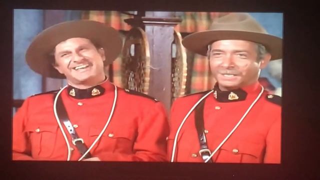 Siegfried and Starker as Mounties. Get Smart смотреть онлайн