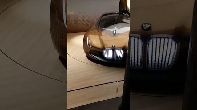 BMW VISION NEXT 100 CAR AT EVENT смотреть онлайн