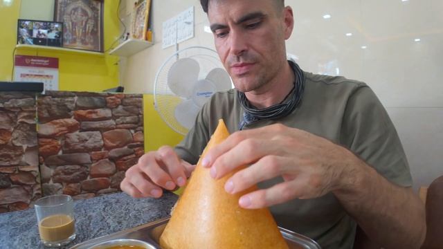 Commercial Street, Bangalore | What To Expect | India 🇮🇳 2024