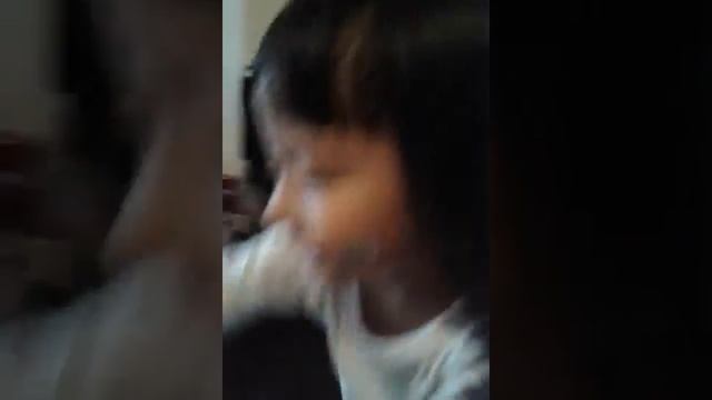 Cute lil Chinese girl...(let it go) смотреть онлайн