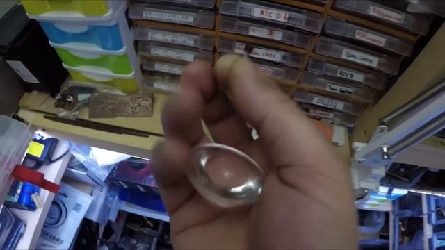 1 Year LED Flasher with one 1.5v Battery смотреть онлайн