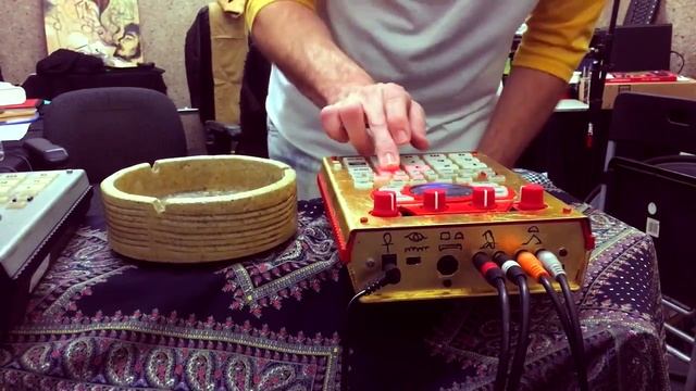 sp-404 • Grover JR • ft. Pico Station смотреть онлайн