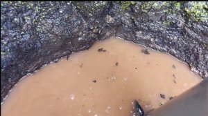 Скважина с самоизливом размывает затрубное пространство!