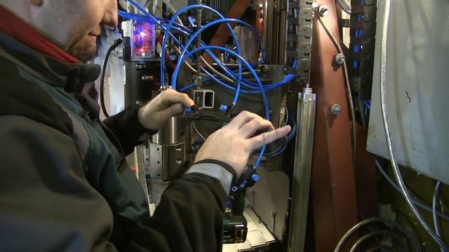 Frezarka CNC Kolumnowa #24 Układ chłodzenia wrzecion смотреть онлайн