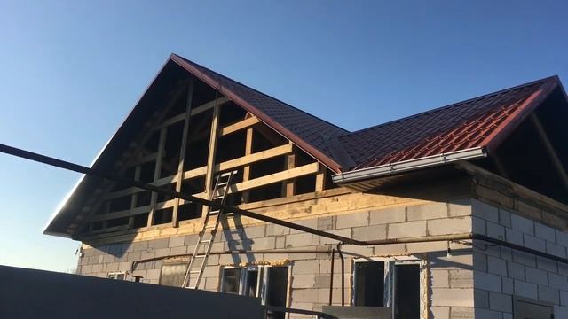 Строим двухскатную крышу с Кукушкой/ Крыша для дома с пристроем. смотреть онлайн