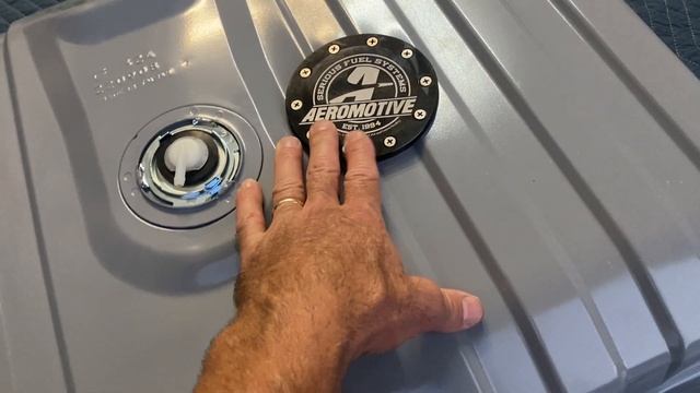 1971-73 Mustang EFI conversion kit. смотреть онлайн